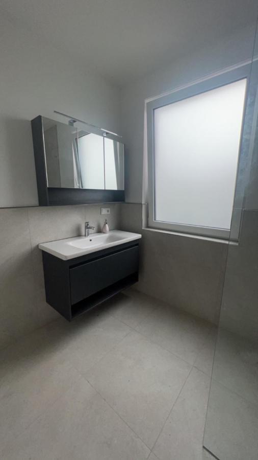 Schoene Neubauwohnung Mit Stil ビーレフェルト エクステリア 写真